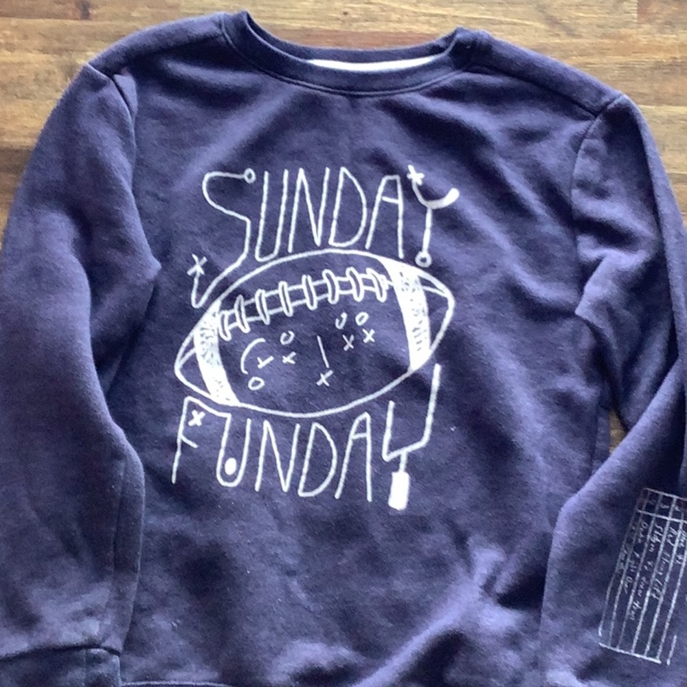 Boys crew neck sweatshirt 8/10